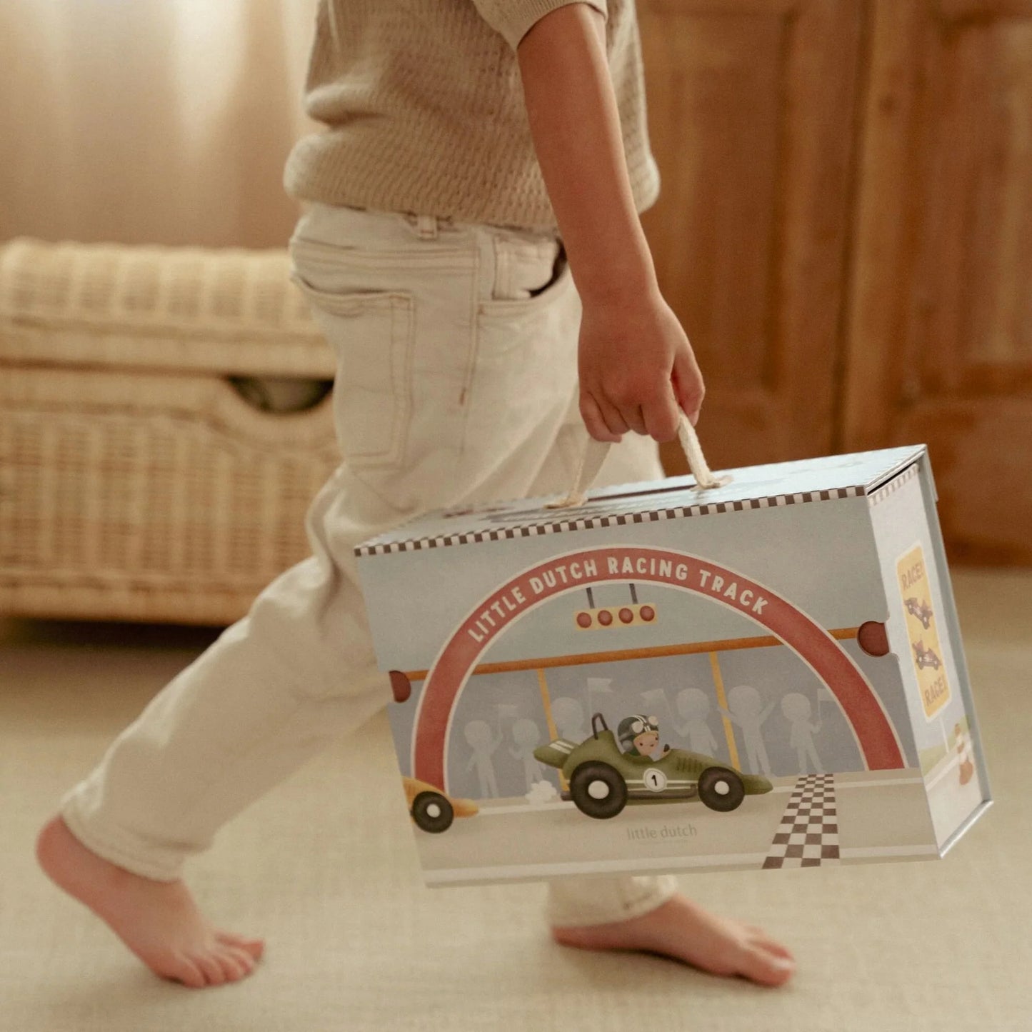 Pista da Corsa in Legno con Custodia – “Essentials” – Little Dutch