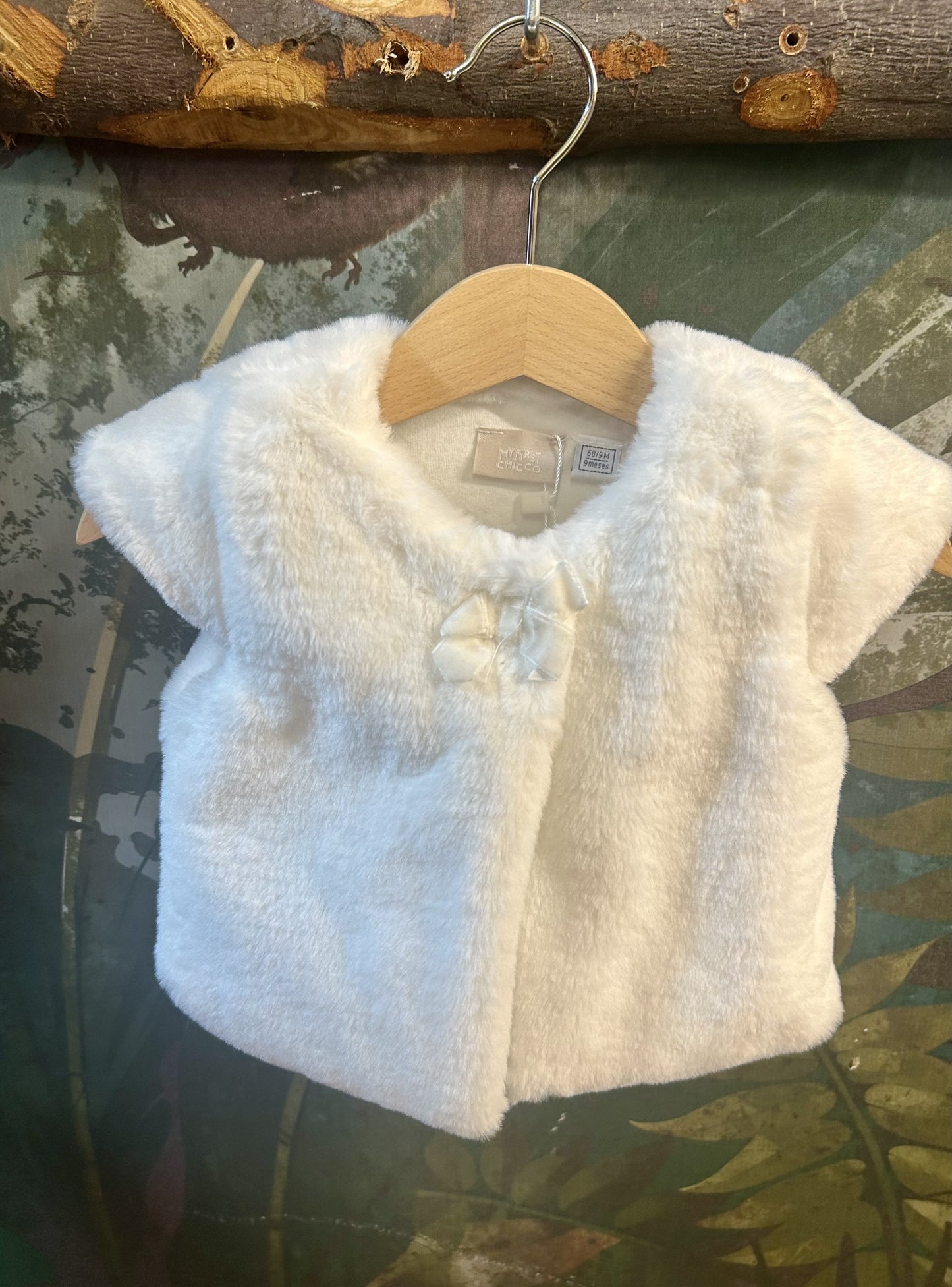 Gilet in ecopelliccia bianco – My First Chicco 9 mesi (68 cm)- Second Hand