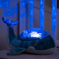 Tranquil Whale™ Blu – Luce Notturna Proiettore con Suoni Rilassanti (Ricaricabile USB)